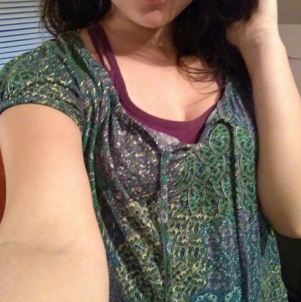 Belle du Jour size Medium floral pasley top